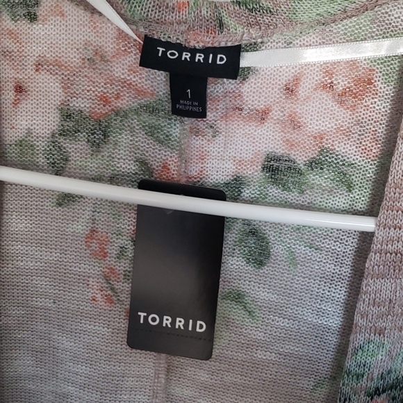 NWT torrid floral duster - Picture 7 of 7